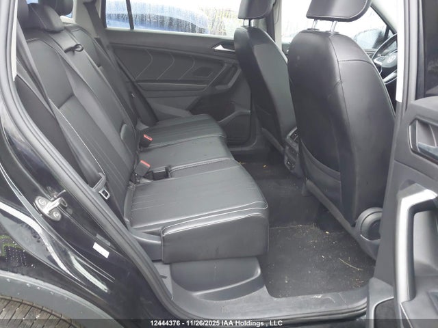 3VV2B7AX5NM010648 Volkswagen TIGUAN SE