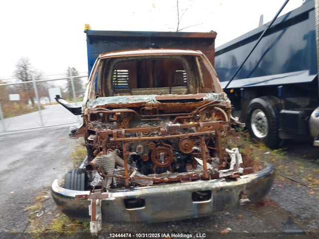 12444474 :رقم المزاد ، 1GDG5C1225F513378 vin ، 2005 Gmc Tc5500 مزاد بيع