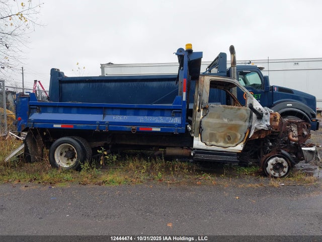 12444474 :رقم المزاد ، 1GDG5C1225F513378 vin ، 2005 Gmc Tc5500 مزاد بيع