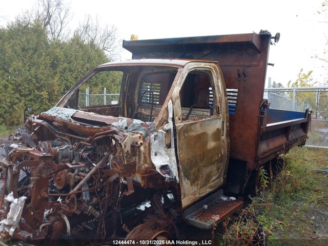 12444474 :رقم المزاد ، 1GDG5C1225F513378 vin ، 2005 Gmc Tc5500 مزاد بيع