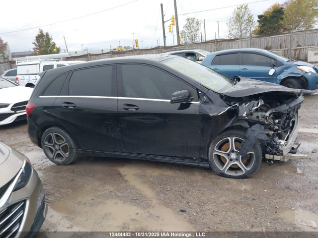 12444483 :رقم المزاد ، WDDMH4EB5FJ311671 vin ، 2015 Mercedes-benz B 250 Sports Tourer مزاد بيع