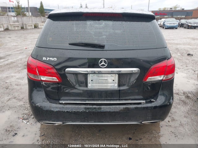 12444483 :رقم المزاد ، WDDMH4EB5FJ311671 vin ، 2015 Mercedes-benz B 250 Sports Tourer مزاد بيع