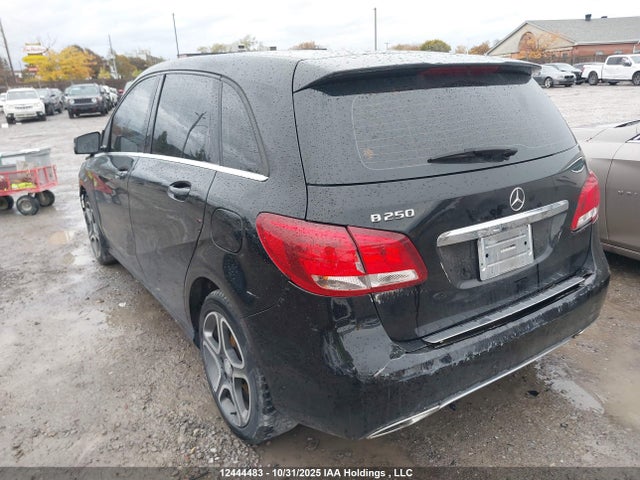 12444483 :رقم المزاد ، WDDMH4EB5FJ311671 vin ، 2015 Mercedes-benz B 250 Sports Tourer مزاد بيع