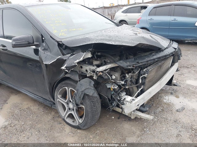 12444483 :رقم المزاد ، WDDMH4EB5FJ311671 vin ، 2015 Mercedes-benz B 250 Sports Tourer مزاد بيع