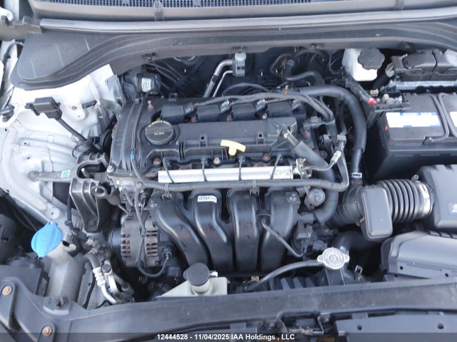 Hyundai Elantra 2017 5NPD74LF0HH147650 Image 10