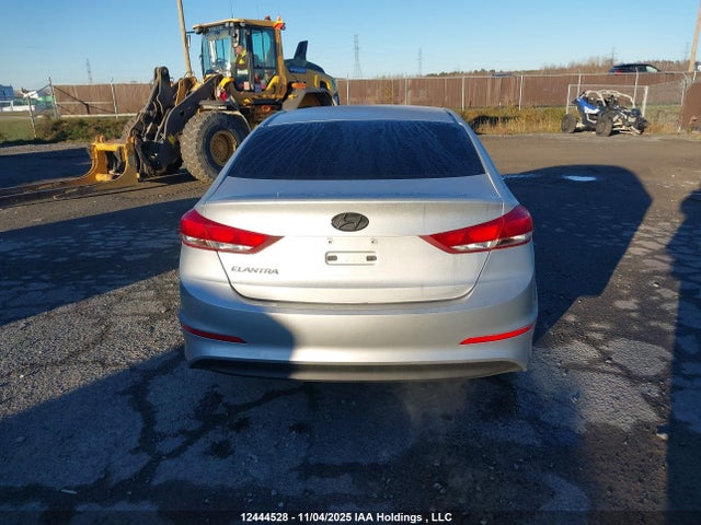 Hyundai Elantra 2017 5NPD74LF0HH147650 Image 16