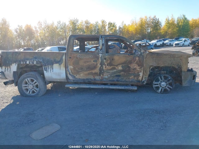 1GC1KXEY9JF226218 Chevrolet Silverado 2500hd High Country