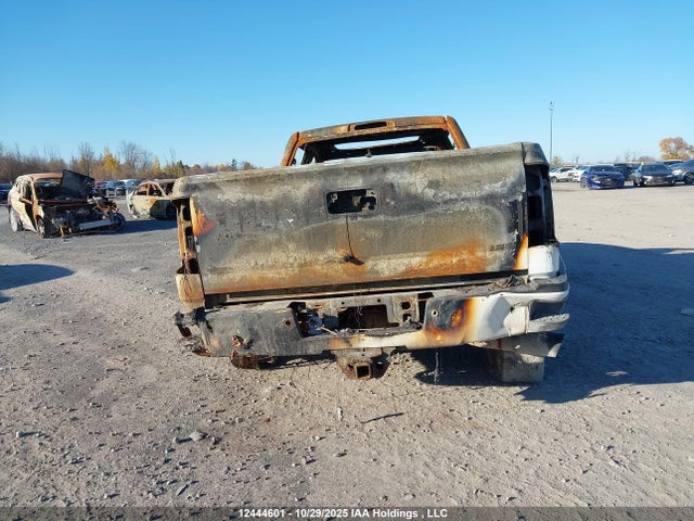 1GC1KXEY9JF226218 Chevrolet Silverado 2500hd High Country