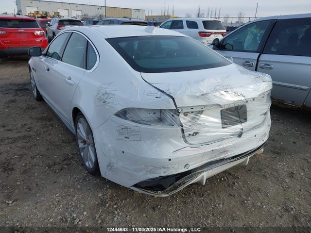 Jaguar Xf R-dynamic Se 2021 SAJBL4GX4MCY89210 Image 3