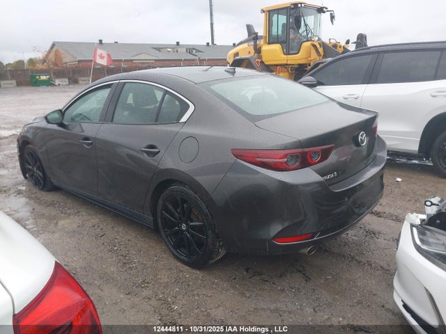 3MZBPADM2KM102999 Mazda 3 Preferred