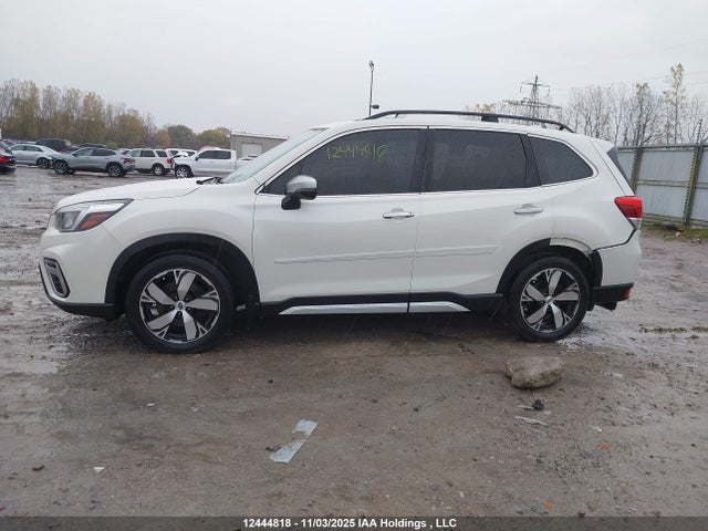 Subaru Forester Touring 2019 JF2SKEWC5KH411966 Image 13