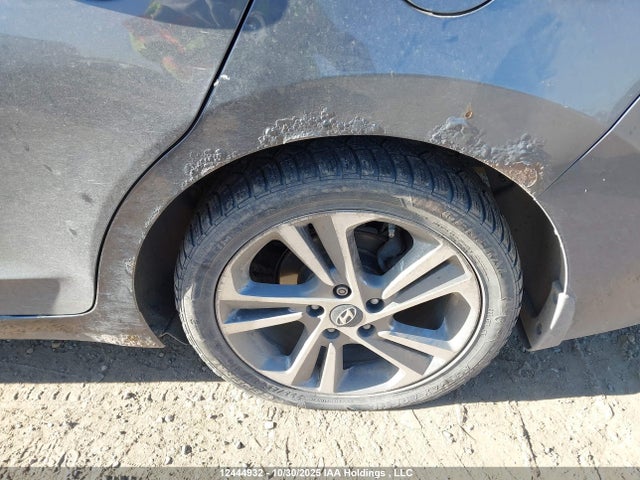 KMHD84LF0HU293643 Hyundai Elantra Se/value/limited