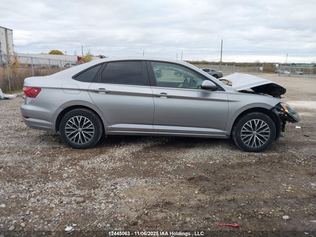 12445063 :رقم المزاد ، 3VWE57BU4MM077809 vin ، 2021 Volkswagen Jetta Highline مزاد بيع
