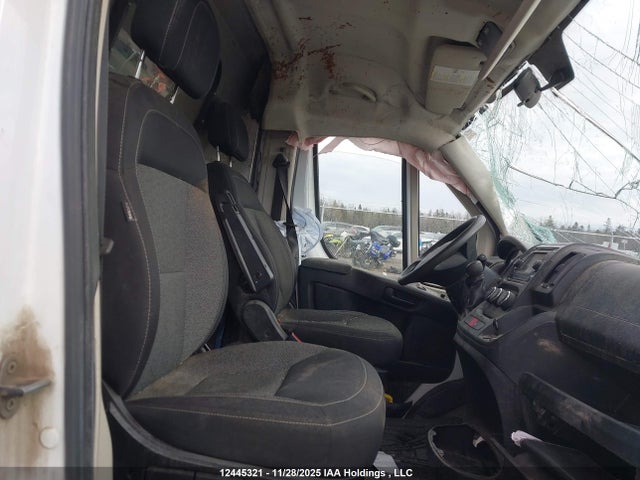 12445321 :رقم المزاد ، 3C6TRVDG5EE111883 vin ، 2014 Ram Promaster 2500 2500 High مزاد بيع