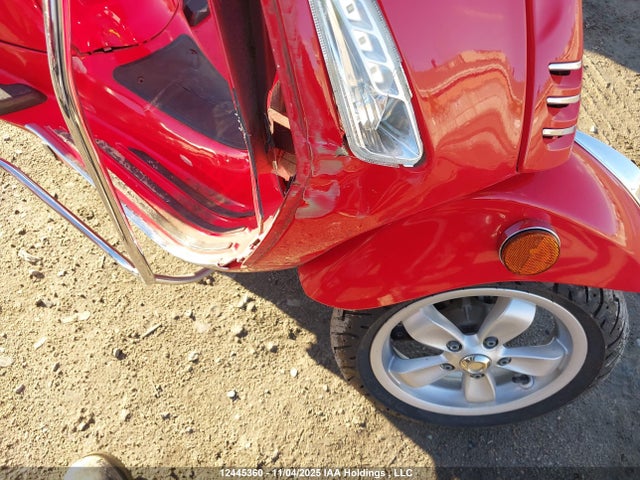 Vespa Sprint 150 3v 2015 ZAPM818G5F5100963 Image 18