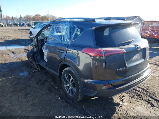 2T3RFREV3JW739908 Toyota Rav4 Adventure/xle