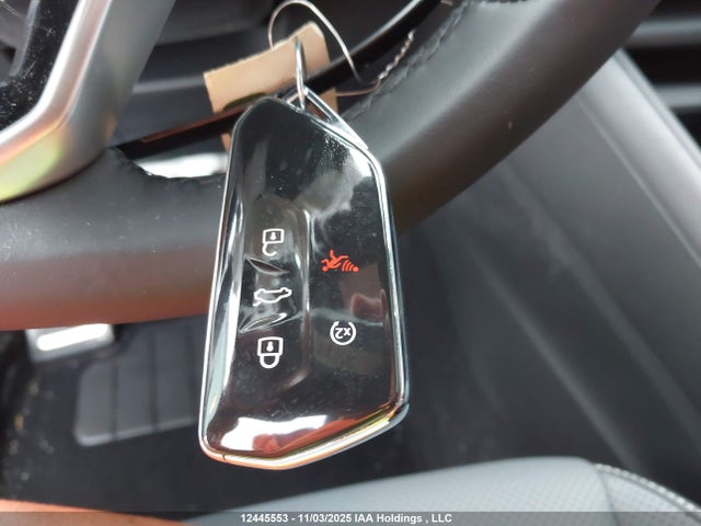 3VVGR7RM1SM071714 Volkswagen Tiguan Se R-line Black