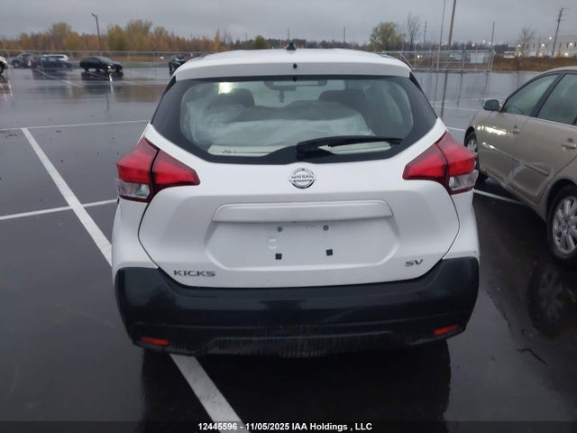 12445596 :رقم المزاد ، 3N1CP5CU4KL478127 vin ، 2019 Nissan Kicks S/sr/sv مزاد بيع