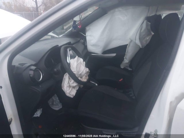 12445596 :رقم المزاد ، 3N1CP5CU4KL478127 vin ، 2019 Nissan Kicks S/sr/sv مزاد بيع