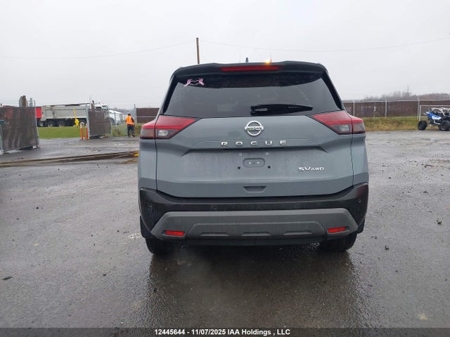 12445644 :رقم المزاد ، 5N1AT3BB0MC704503 vin ، 2021 Nissan Rogue مزاد بيع