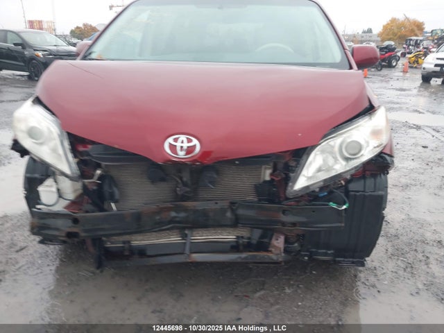 12445698 :رقم المزاد ، 5TDZK3DC0ES417212 vin ، 2014 Toyota Sienna 7 Passenger مزاد بيع