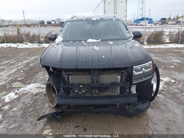12445759 :رقم المزاد ، 1V2RR2CA6JC571066 vin ، 2018 Volkswagen Atlas Sel مزاد بيع