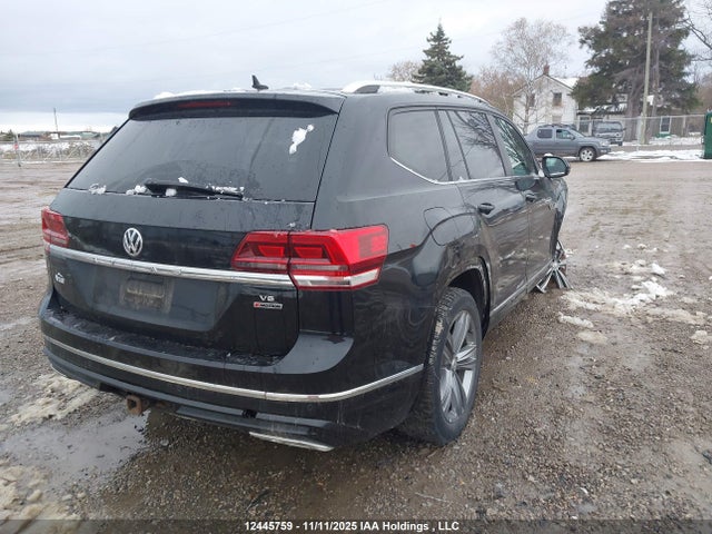 12445759 :رقم المزاد ، 1V2RR2CA6JC571066 vin ، 2018 Volkswagen Atlas Sel مزاد بيع