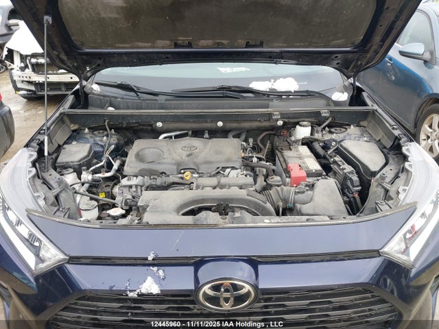 12445960 :رقم المزاد ، 2T3R1RFV7MW224220 vin ، 2021 Toyota Rav4 Xle/xle Premium مزاد بيع