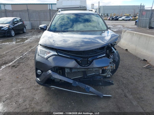 12445960 :رقم المزاد ، 2T3R1RFV7MW224220 vin ، 2021 Toyota Rav4 Xle/xle Premium مزاد بيع