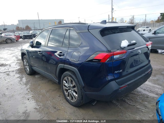 12445960 :رقم المزاد ، 2T3R1RFV7MW224220 vin ، 2021 Toyota Rav4 Xle/xle Premium مزاد بيع