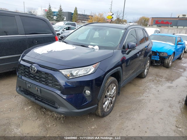 12445960 :رقم المزاد ، 2T3R1RFV7MW224220 vin ، 2021 Toyota Rav4 Xle/xle Premium مزاد بيع