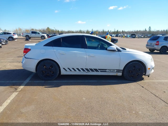 1G1PC5SBXF7151017 Chevrolet Cruze 1lt