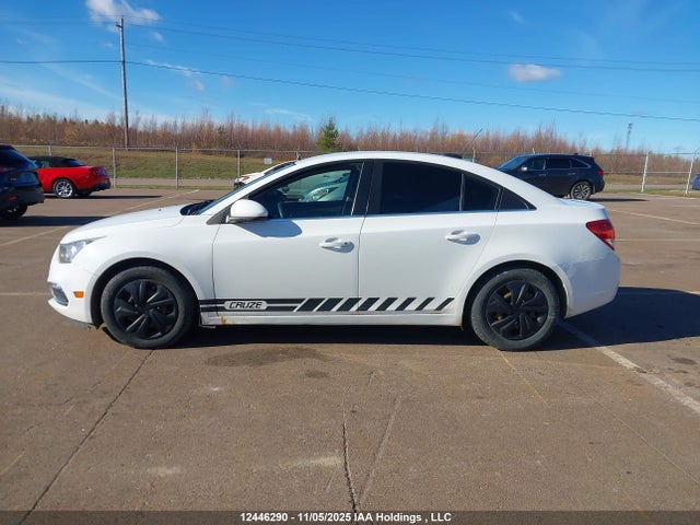 1G1PC5SBXF7151017 Chevrolet Cruze 1lt