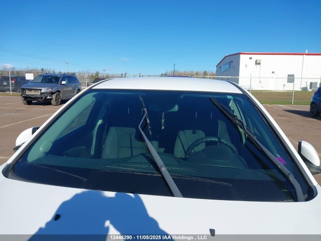1G1PC5SBXF7151017 Chevrolet Cruze 1lt
