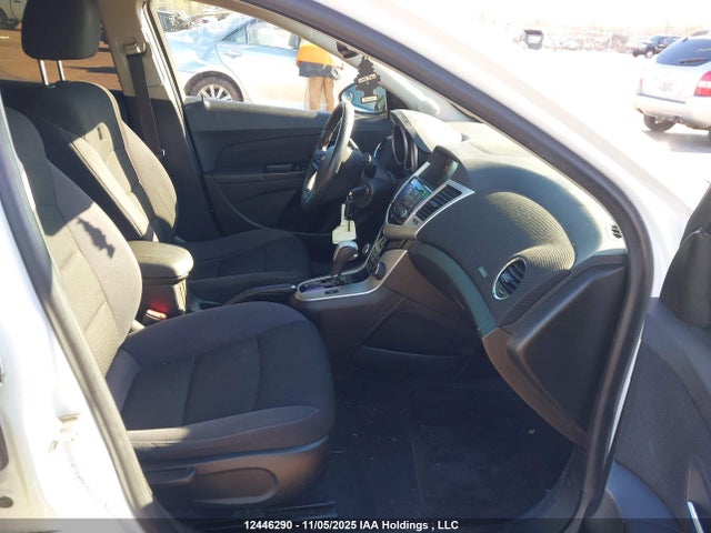 1G1PC5SBXF7151017 Chevrolet Cruze 1lt