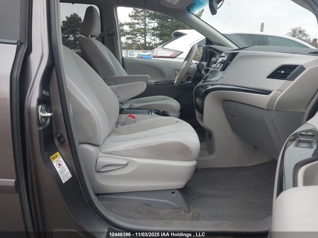 2013 Toyota Sienna Le V6 მანქანა იყიდება აუქციონზე, vin: 5TDKK3DC6DS283628, აუქციონის ნომერი: 12446396