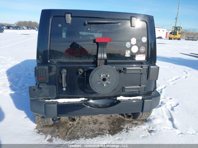 1C4BJWEG4JL913911 Jeep Wrangler Jk Unlimited Sahara