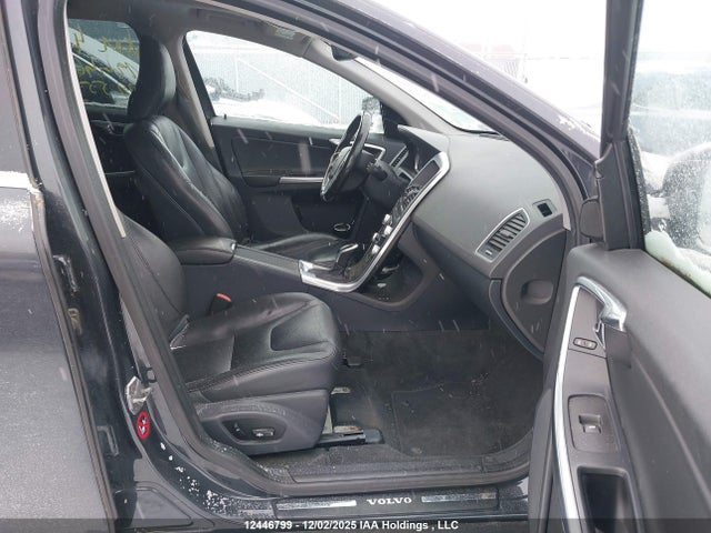 YV4612RK9G2795522 Volvo Xc60 T5/premier