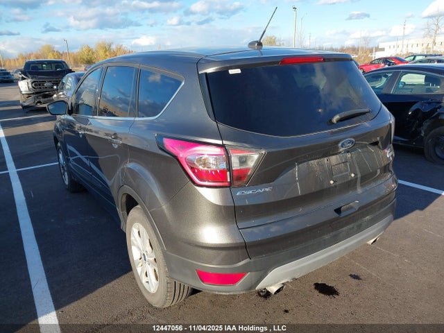 1FMCU0GD4HUA73124 Ford ESCAPE SE