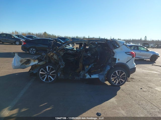 JN1BJ1CR3KW334094 Nissan Qashqai S/sl/sv