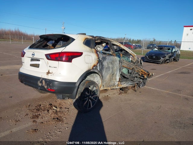 JN1BJ1CR3KW334094 Nissan Qashqai S/sl/sv