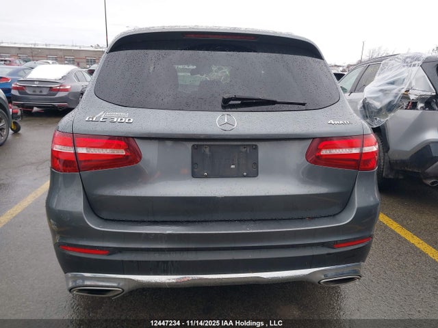 WDC0G4KB0JV055788 Mercedes-Benz Glc 300 4matic