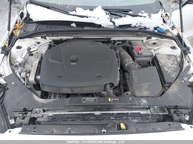 7JRA22TMXLG031858 Volvo S60 T6 R-design