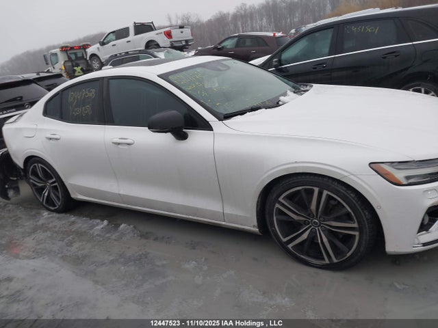 7JRA22TMXLG031858 Volvo S60 T6 R-design