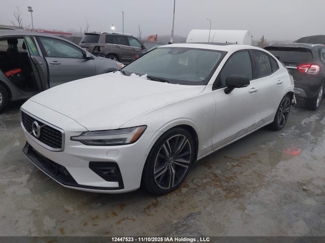 7JRA22TMXLG031858 Volvo S60 T6 R-design