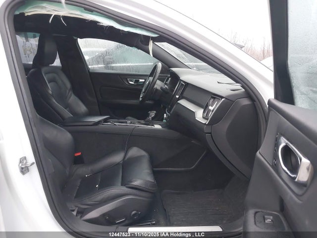 7JRA22TMXLG031858 Volvo S60 T6 R-design