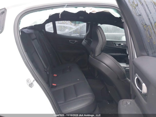 7JRA22TMXLG031858 Volvo S60 T6 R-design