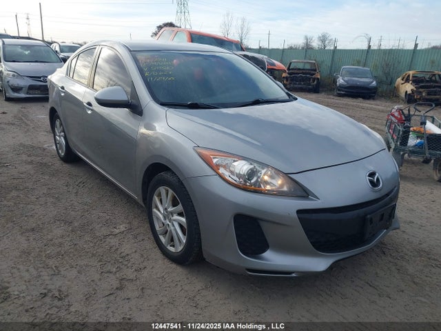 12447541 :رقم المزاد ، JM1BL1UF0C1549510 vin ، 2012 Mazda Mazda3 Gx مزاد بيع