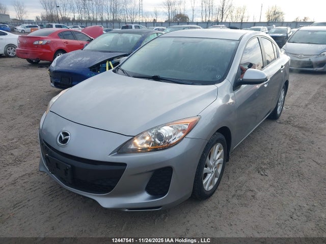 12447541 :رقم المزاد ، JM1BL1UF0C1549510 vin ، 2012 Mazda Mazda3 Gx مزاد بيع