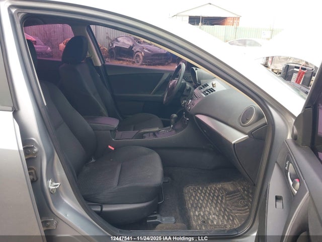 12447541 :رقم المزاد ، JM1BL1UF0C1549510 vin ، 2012 Mazda Mazda3 Gx مزاد بيع